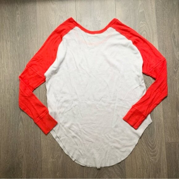 Aritzia TNA Baseball Henley T-shirt Top Waffle knit 3/4 length sleeve Red Size S - Picture 15 of 16